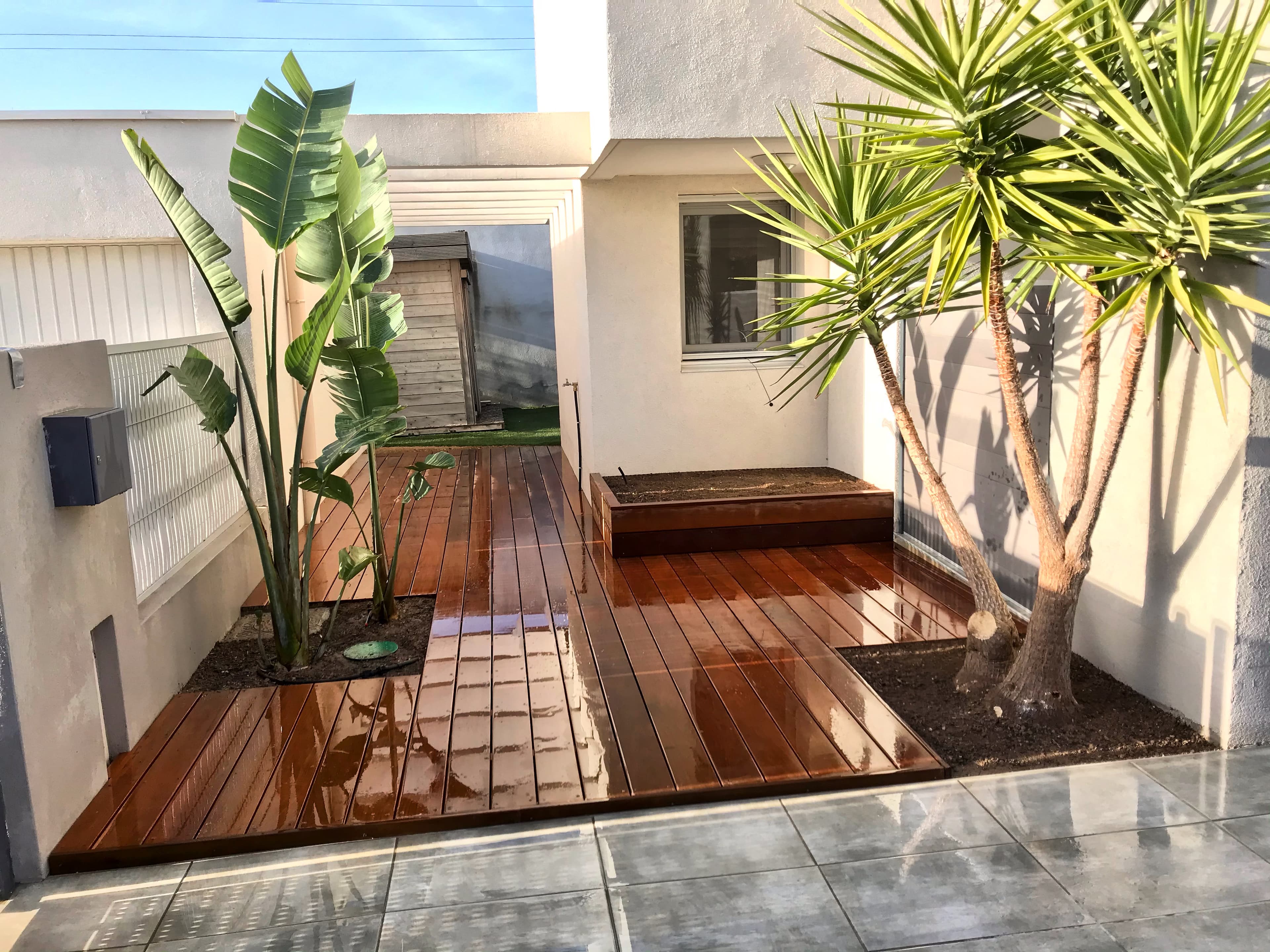 Terrasse bois végétalisée